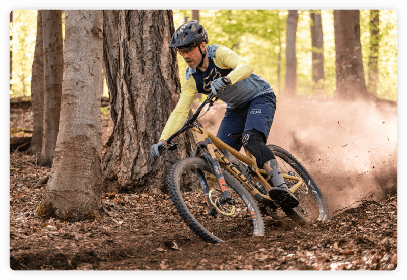 vélo en forêt